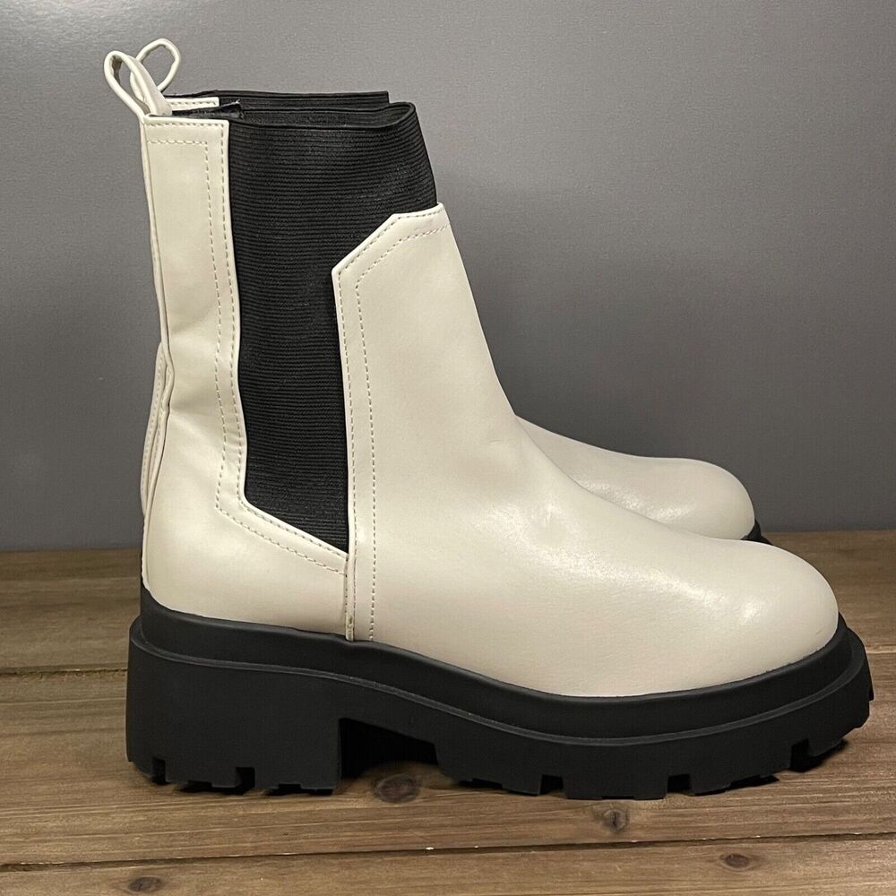 Dolce Vita Women's Brody Boots Size 6.5 White and Black Block Heel